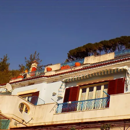 Apartment Maison De Fleurs Maiori